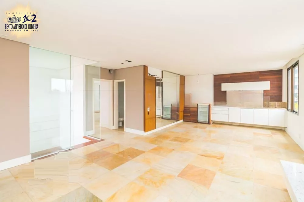 Cobertura, 3 quartos, 268 m² - Foto 1