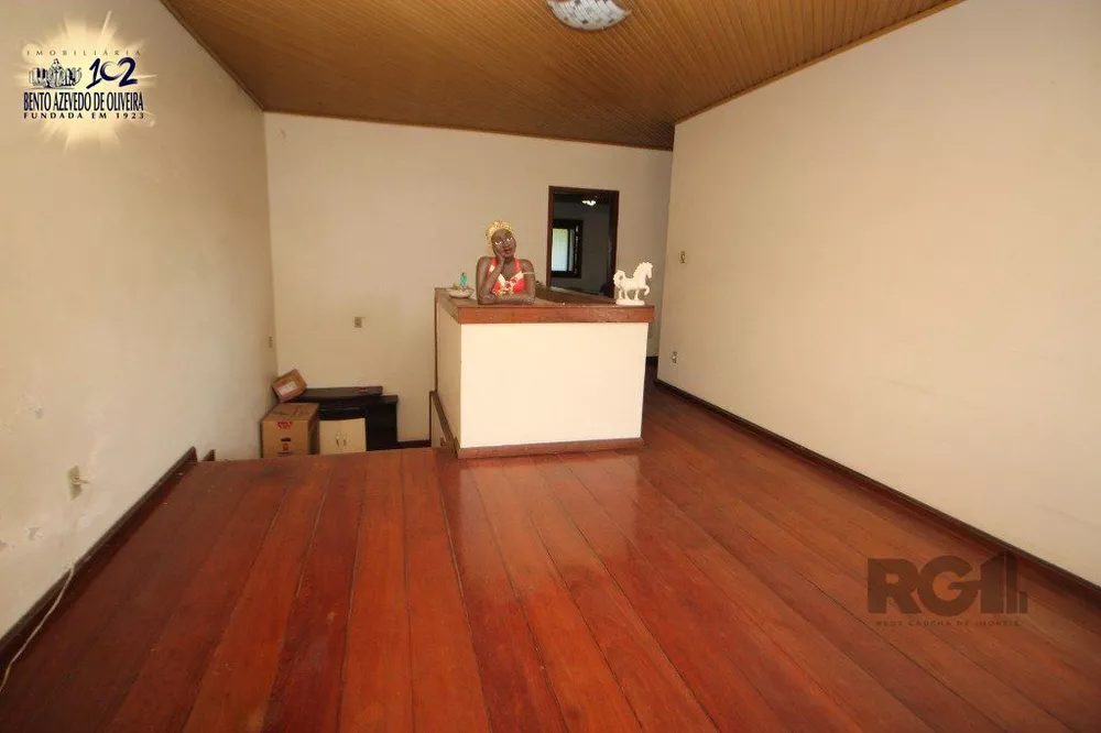 Casa, 3 quartos, 262 m² - Foto 1