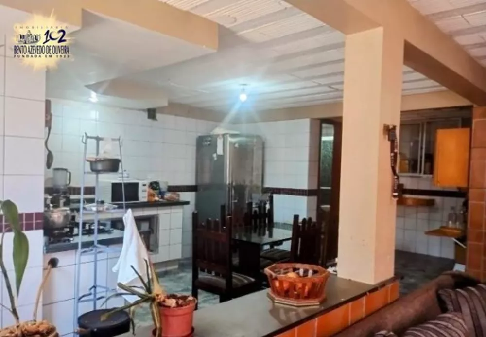 Casa, 3 quartos, 206 m² - Foto 1