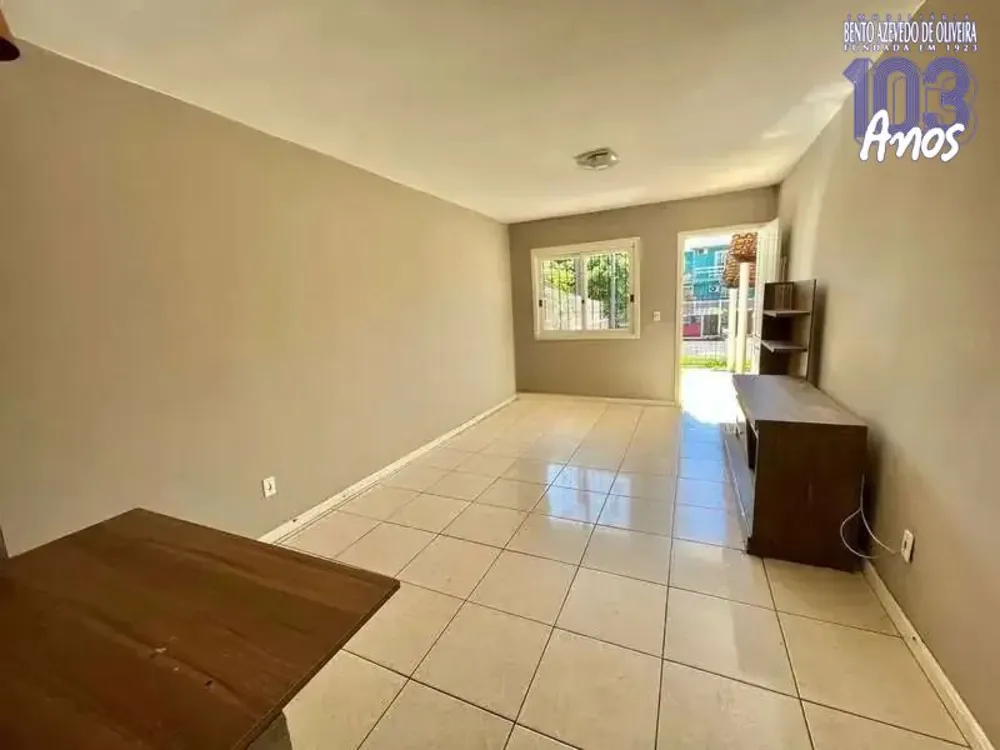 Casa, 3 quartos, 94 m² - Foto 1