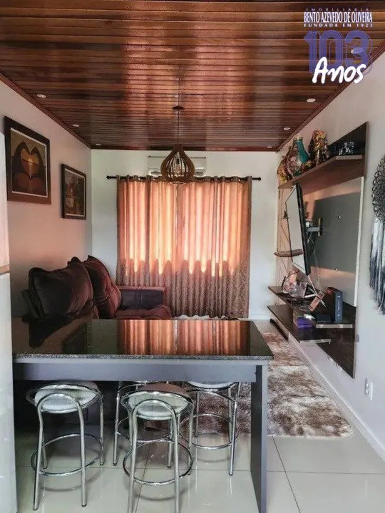 Casa, 4 quartos, 97 m² - Foto 1