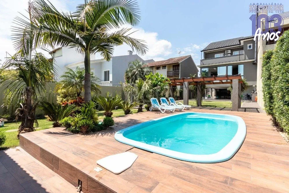 Casa, 4 quartos, 240 m² - Foto 2