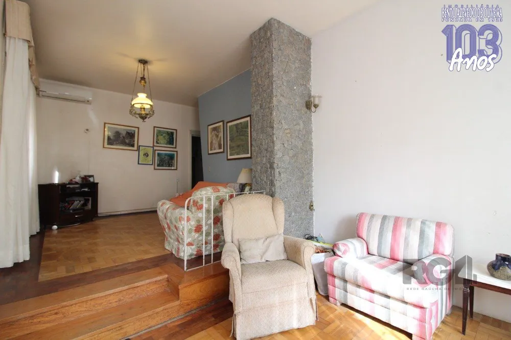 Casa, 4 quartos, 240 m² - Foto 1