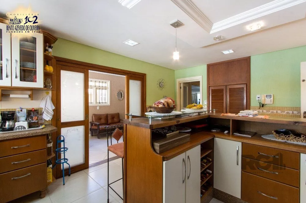 Sobrado, 4 quartos, 452 m² - Foto 1