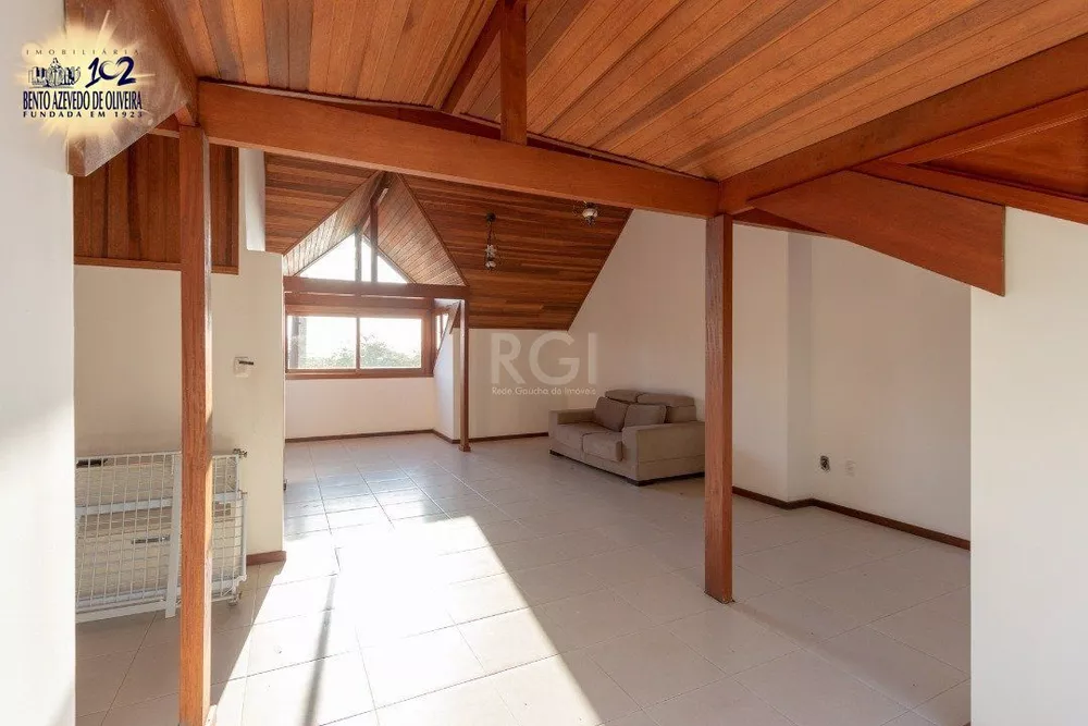 Casa, 3 quartos, 233 m² - Foto 1