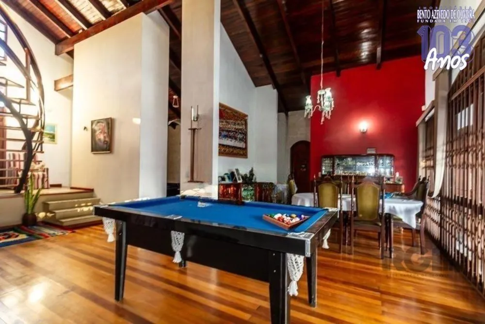 Casa, 4 quartos, 303 m² - Foto 1