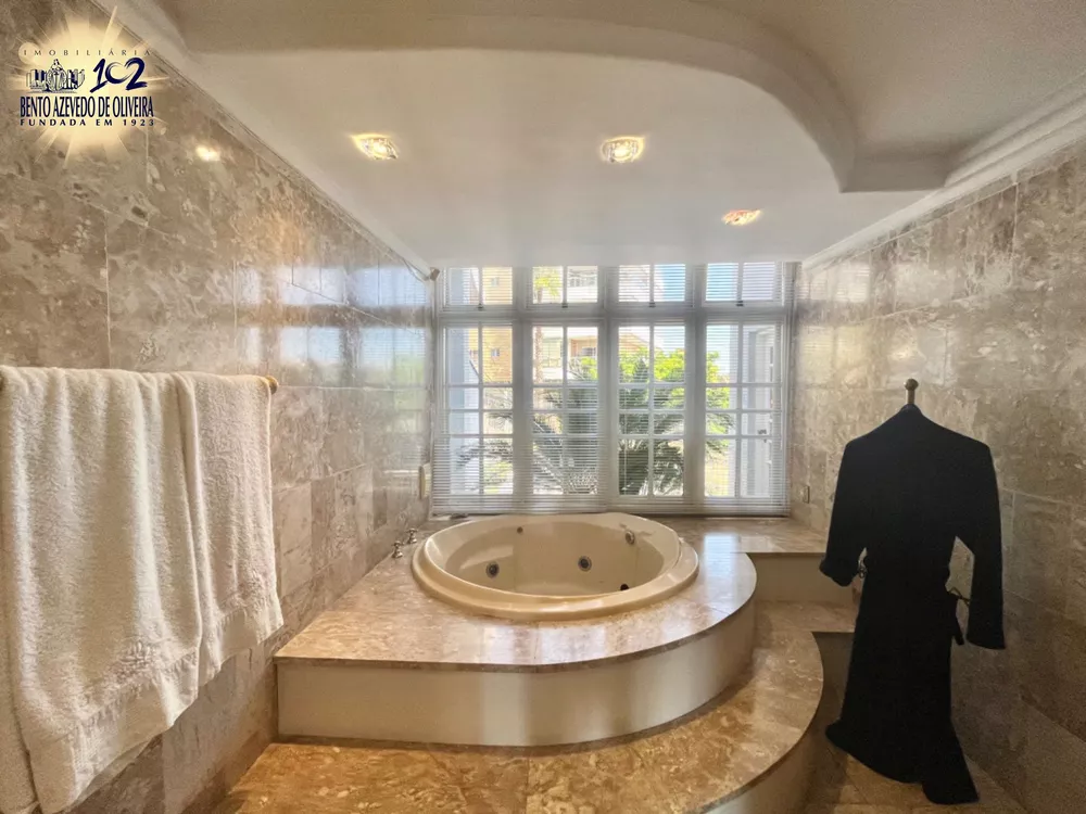 Casa, 3 quartos, 307 m² - Foto 4