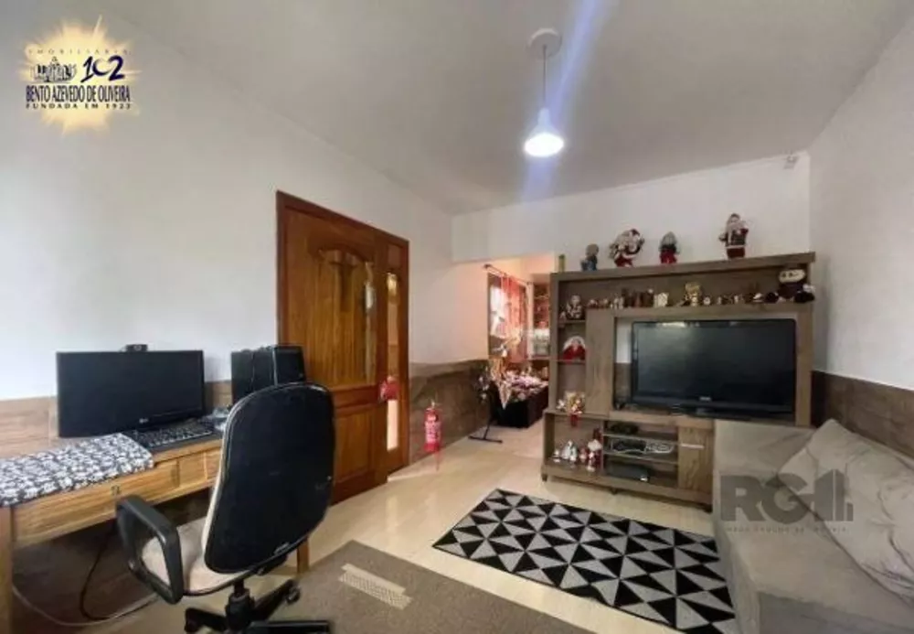 Casa, 4 quartos, 241000 m² - Foto 2