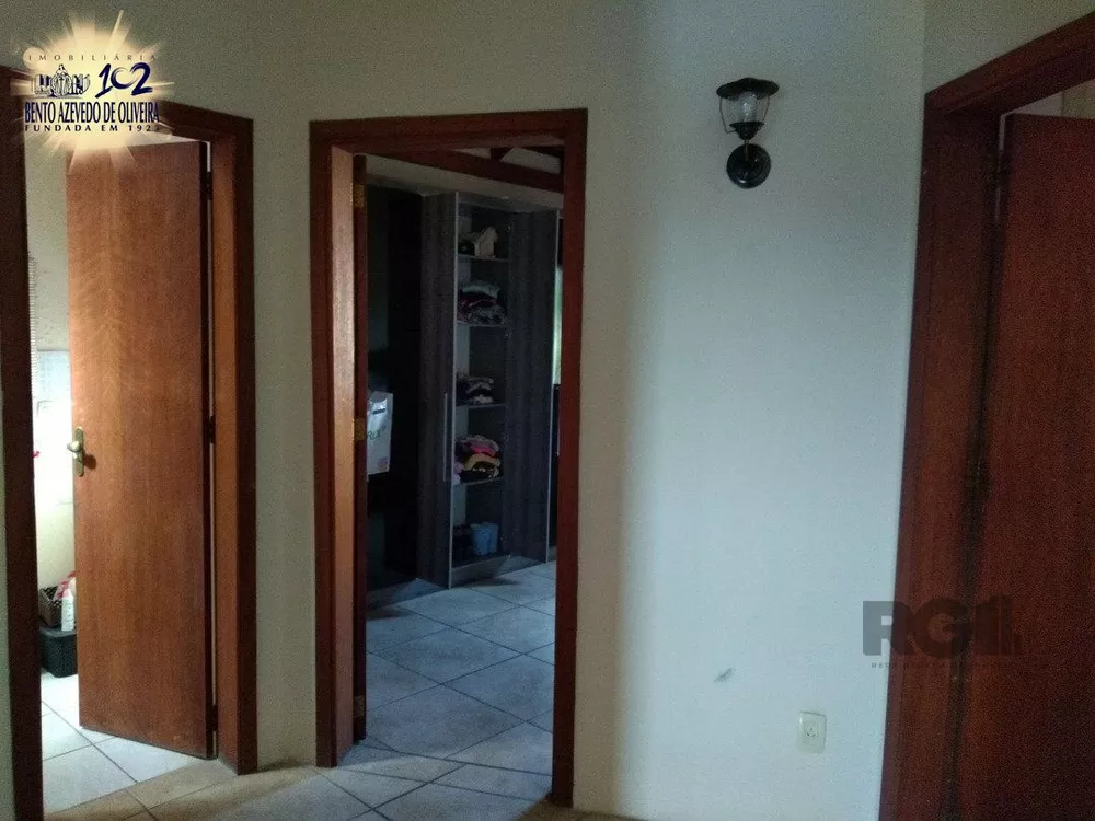 Casa, 4 quartos, 226 m² - Foto 1