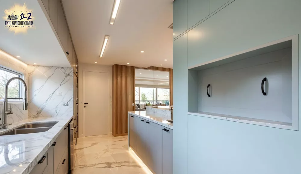 Apartamento, 3 quartos, 140 m² - Foto 2