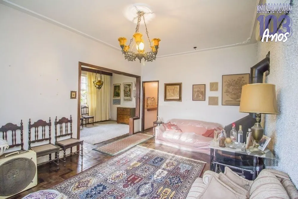 Casa, 4 quartos, 258 m² - Foto 1
