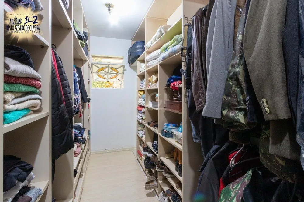 Casa, 4 quartos, 300 m² - Foto 1