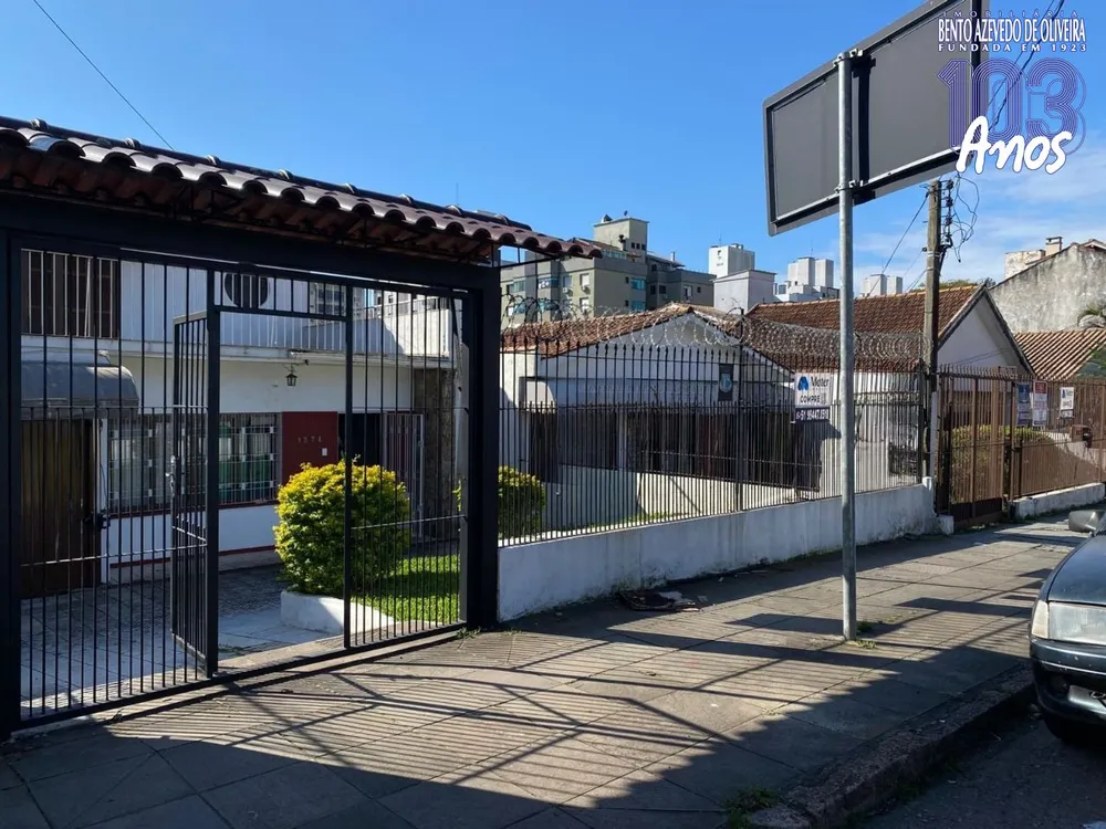 Casa, 3 quartos, 244 m² - Foto 1