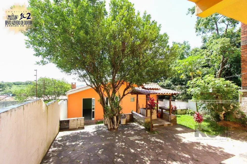 Casa, 4 quartos, 307 m² - Foto 1