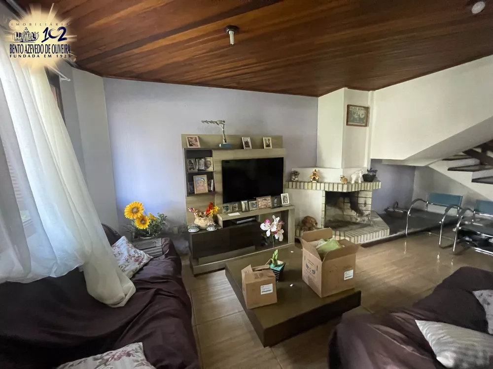 Casa, 3 quartos, 257 m² - Foto 1