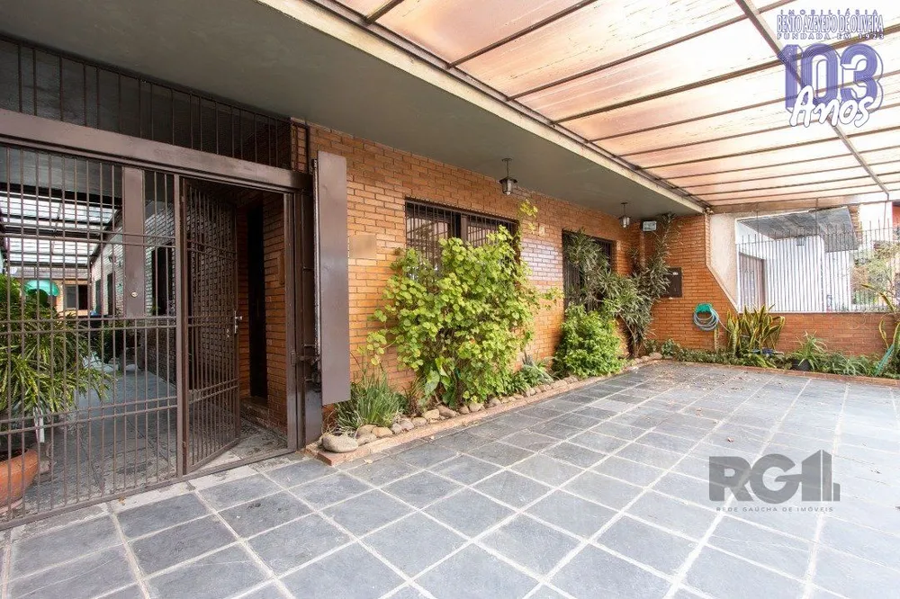 Casa, 3 quartos, 247 m² - Foto 1