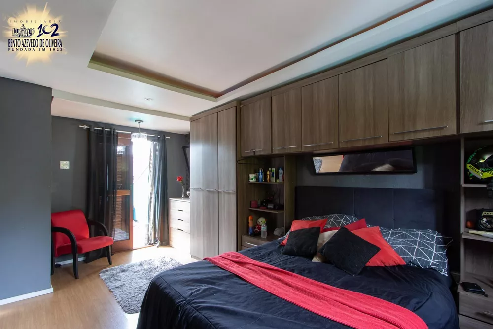 Casa, 4 quartos, 215 m² - Foto 2