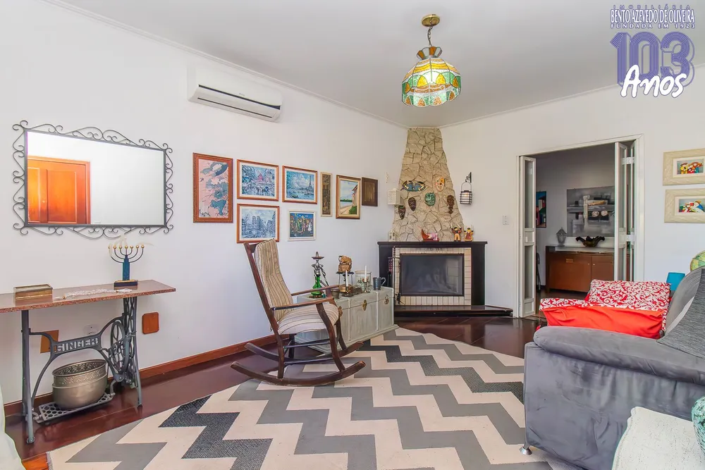 Casa, 4 quartos, 179 m² - Foto 1
