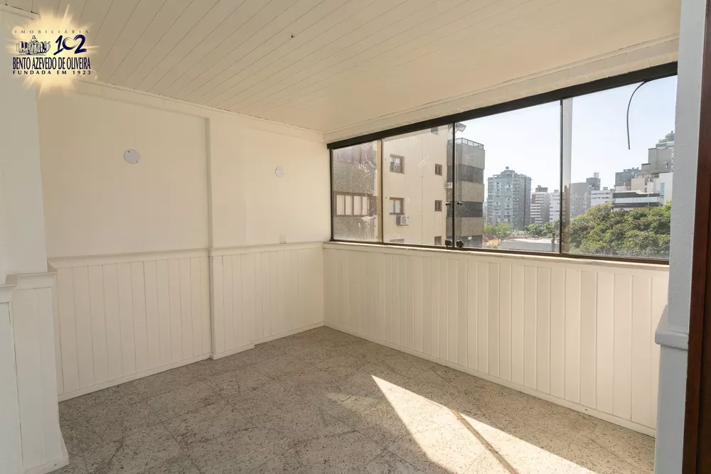 Cobertura, 3 quartos, 245 m² - Foto 2