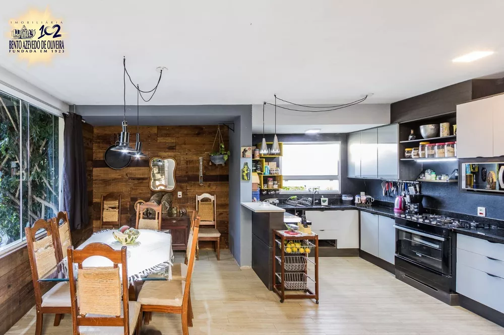 Casa, 3 quartos, 312 m² - Foto 2