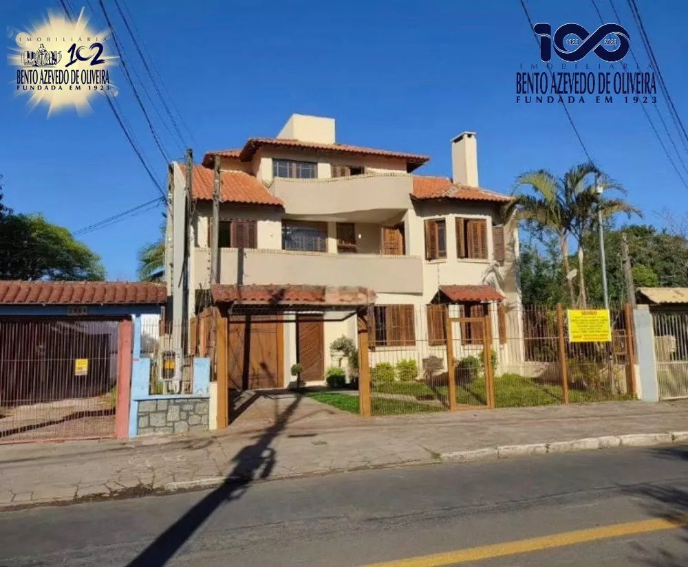 Casa, 3 quartos, 258 m² - Foto 1