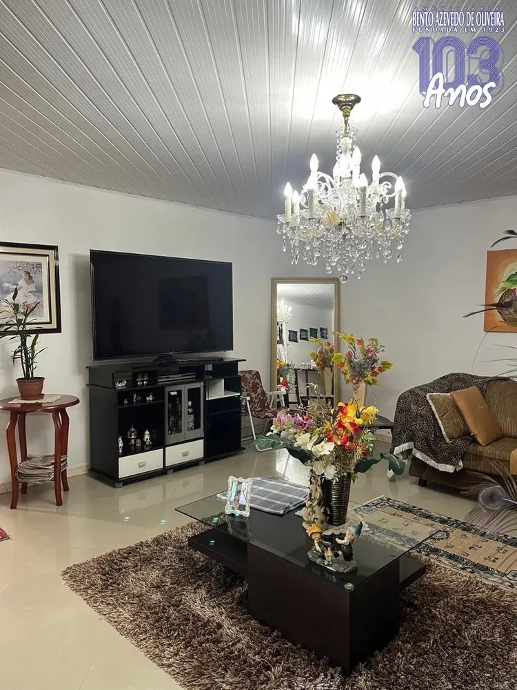 Casa, 3 quartos, 260 m² - Foto 1