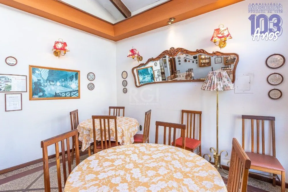 Casa, 3 quartos, 272 m² - Foto 1