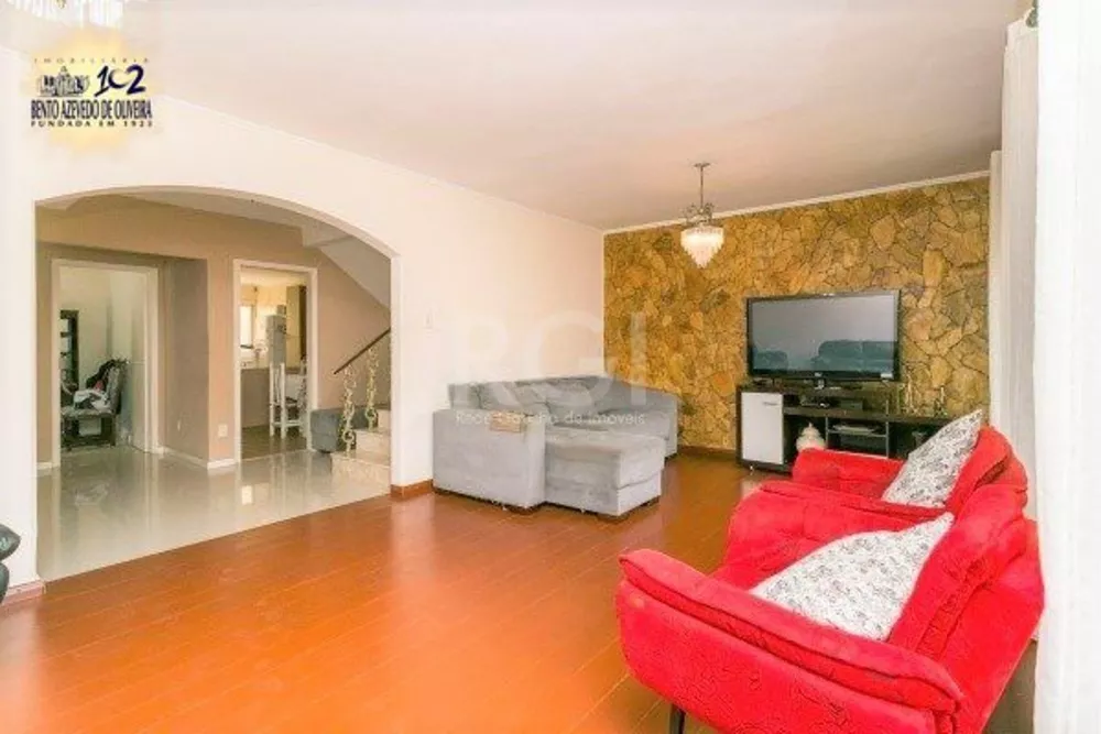 Casa, 4 quartos, 238 m² - Foto 1