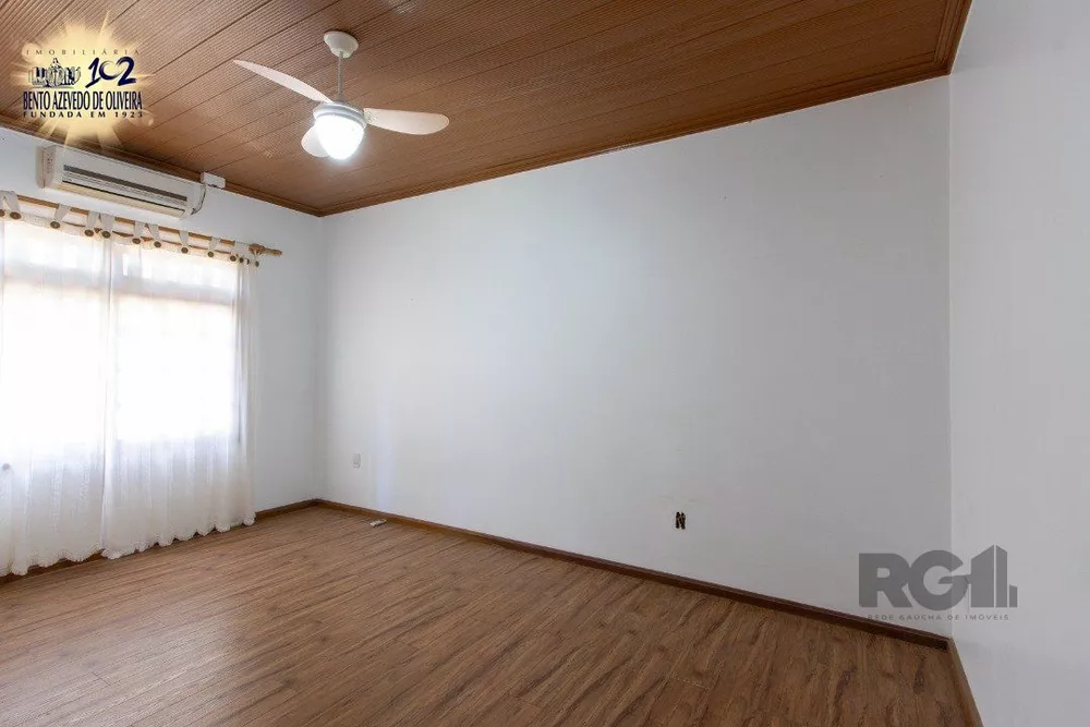 Casa, 4 quartos, 218 m² - Foto 2
