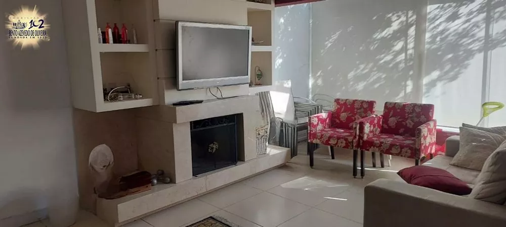 Casa, 3 quartos, 360 m² - Foto 1