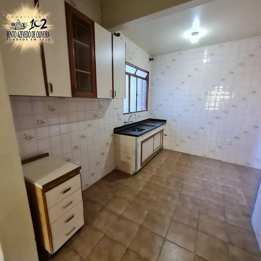 Casa, 4 quartos, 324 m² - Foto 1