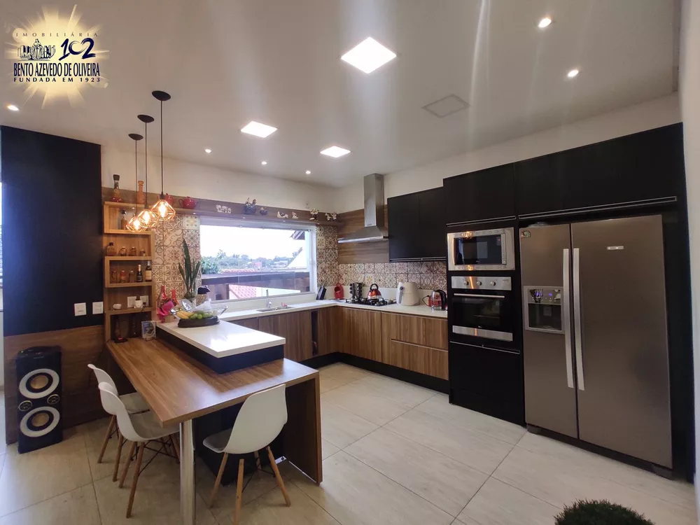Casa, 3 quartos, 224 m² - Foto 6
