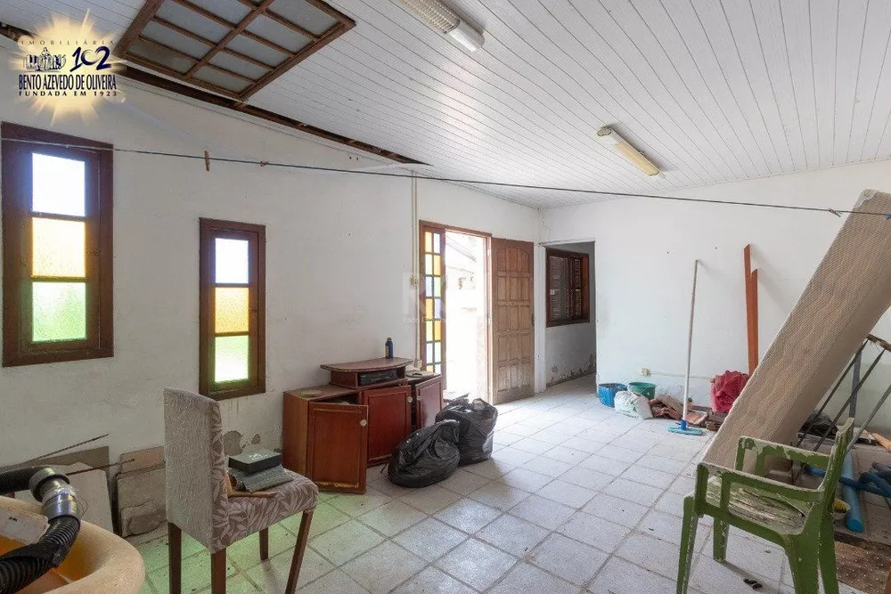 Casa, 6 quartos, 149 m² - Foto 3