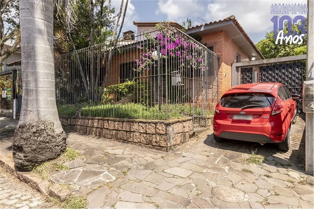 Casa, 4 quartos, 250 m² - Foto 1