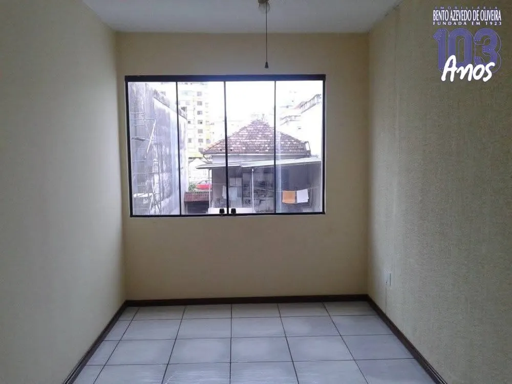 Casa, 3 quartos, 252 m² - Foto 1