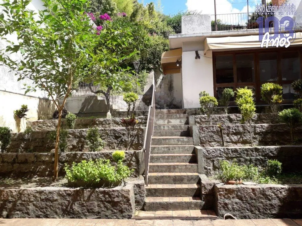 Casa, 4 quartos, 311 m² - Foto 1