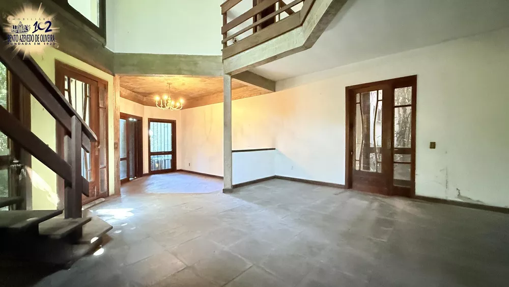 Casa, 5 quartos, 300 m² - Foto 1