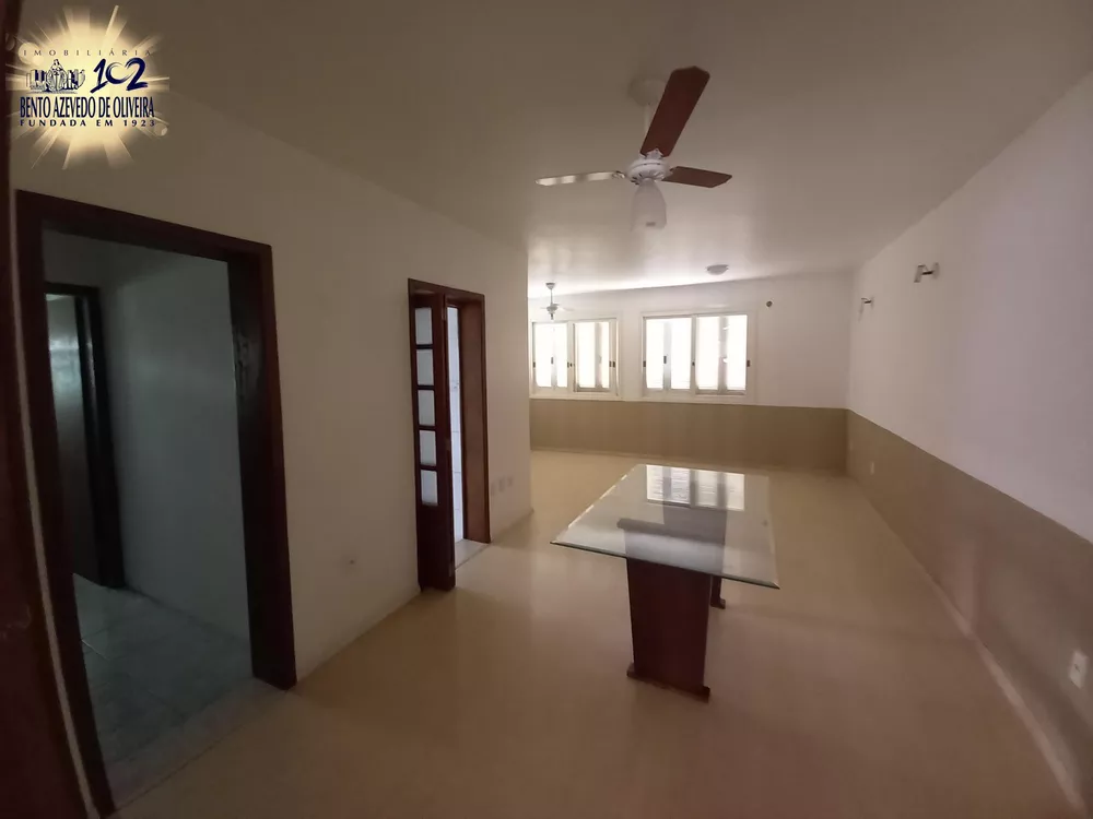 Casa, 3 quartos, 249 m² - Foto 2