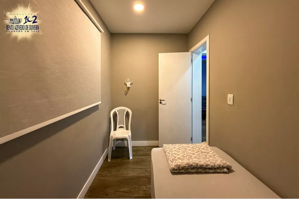 Casa, 5 quartos, 195 m² - Foto 2