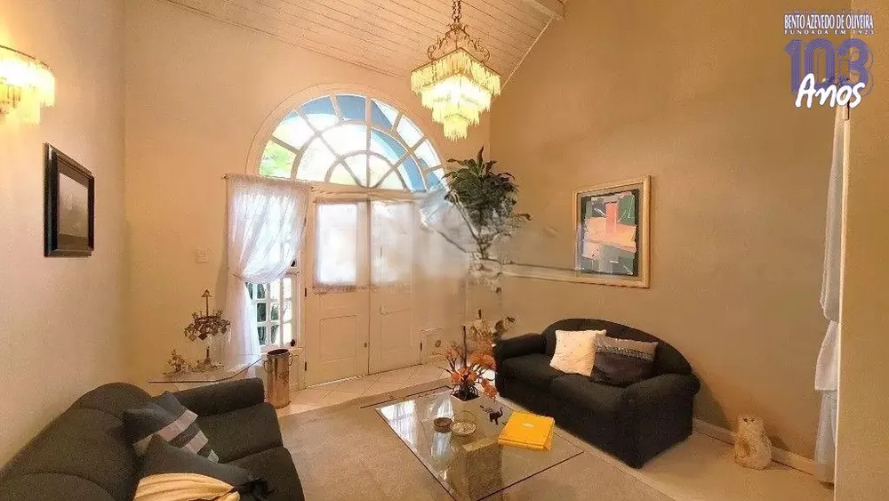Casa, 4 quartos, 150 m² - Foto 1