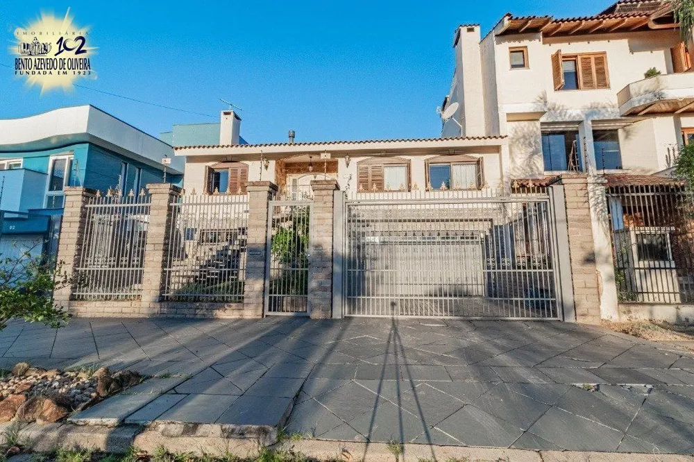 Casa, 3 quartos, 284 m² - Foto 1