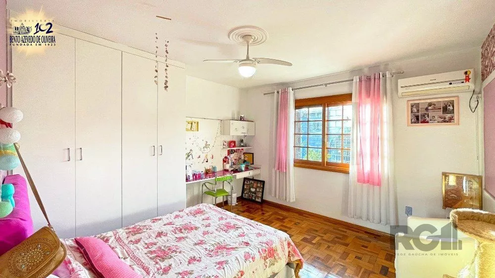 Casa, 4 quartos, 206 m² - Foto 1