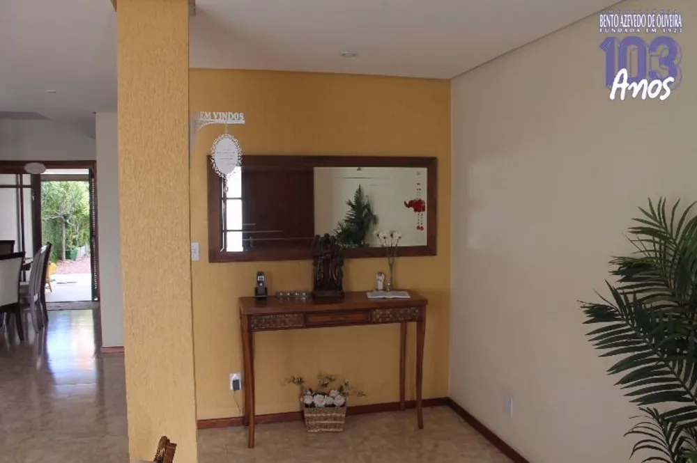 Casa, 4 quartos, 290 m² - Foto 1