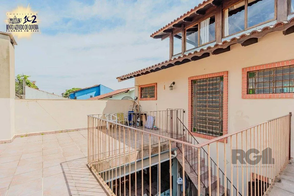 Casa, 3 quartos, 234 m² - Foto 1