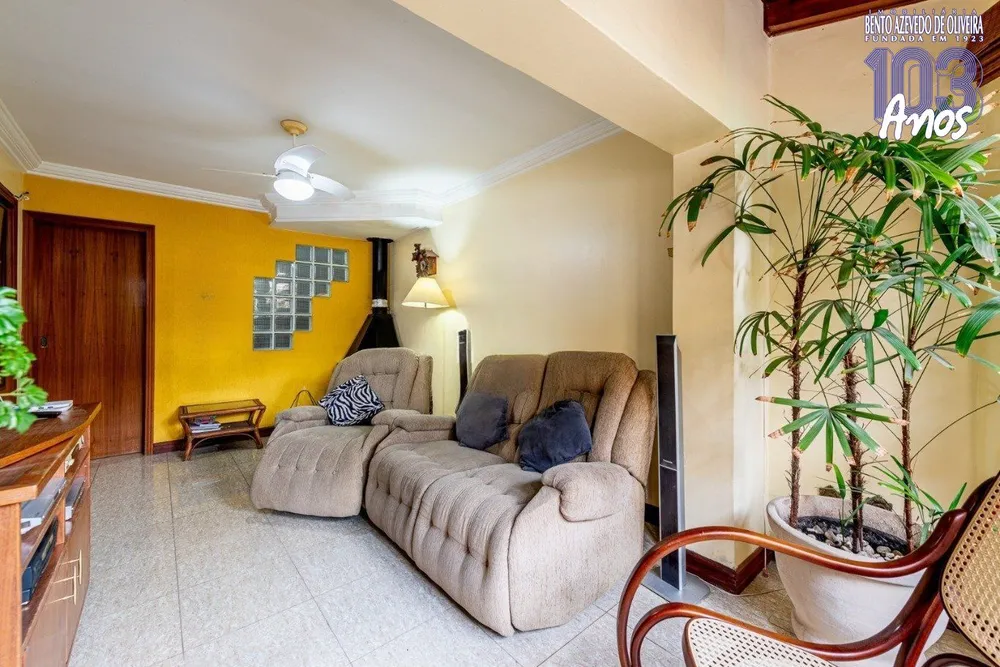 Casa, 3 quartos, 199 m² - Foto 2