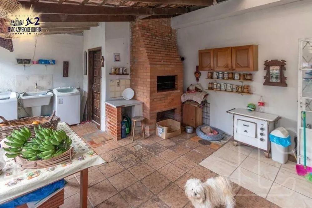 Sobrado, 4 quartos, 241 m² - Foto 1
