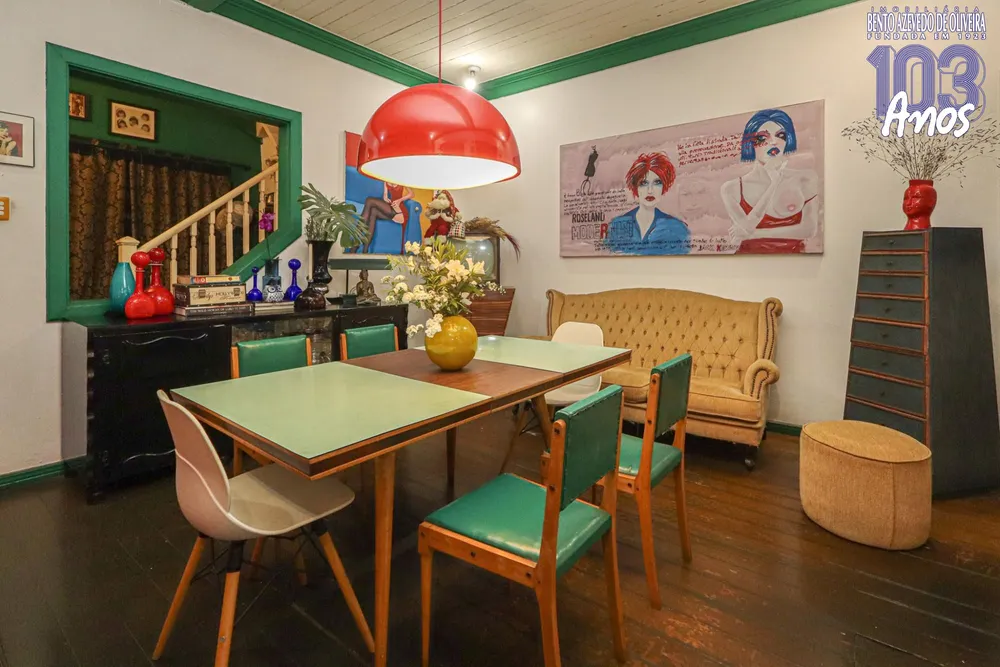 Casa, 3 quartos, 221 m² - Foto 1