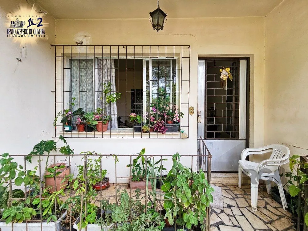 Casa, 3 quartos, 210 m² - Foto 1