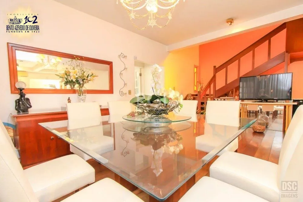 Casa, 4 quartos, 300 m² - Foto 1