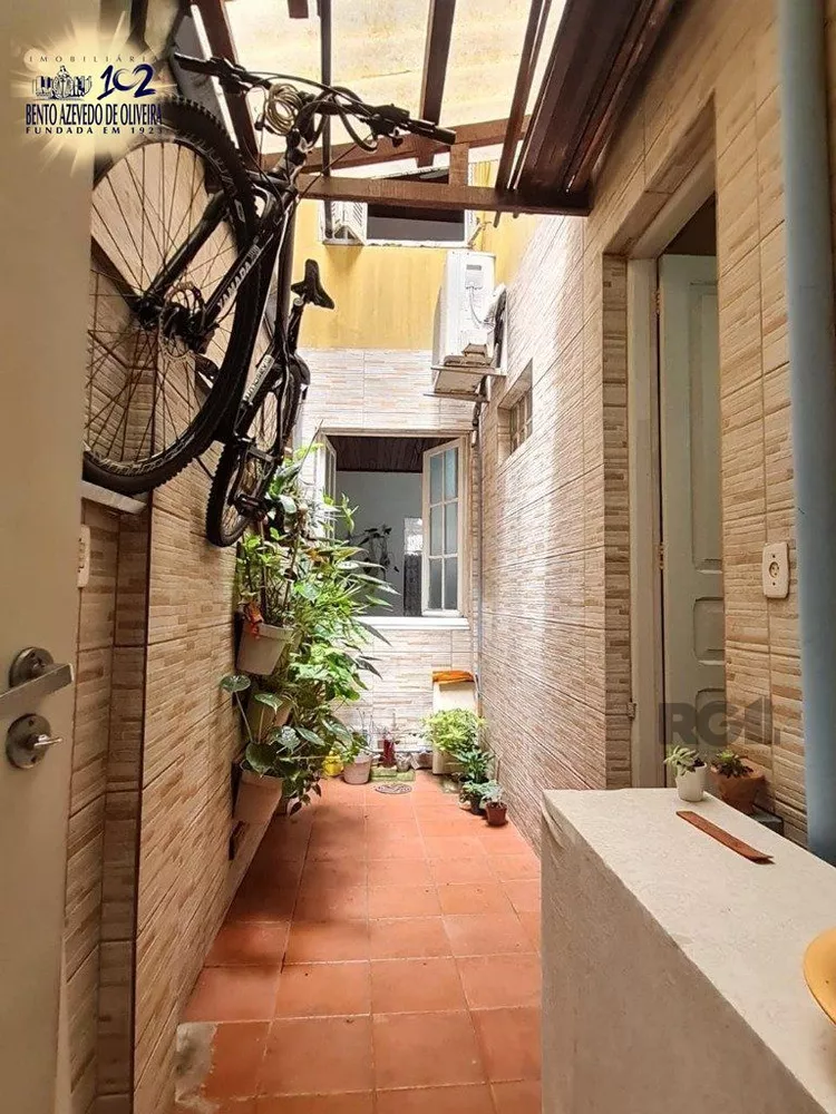 Casa, 4 quartos, 180 m² - Foto 1